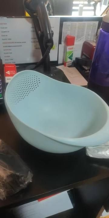 Food Washing Bowl and Strainer (Assorted Color) - OMG! Deals