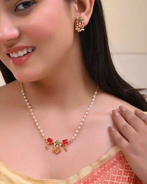 Elegant Traditional Pearl Jewellery Set