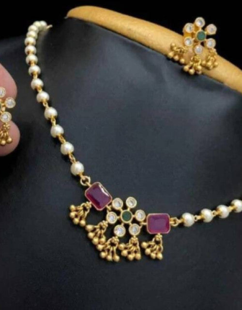 Elegant Traditional Pearl Jewellery Set