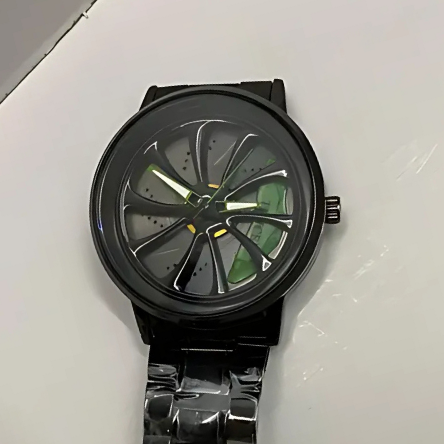 Men's Sports Car Rim Watch with Spinning Dial